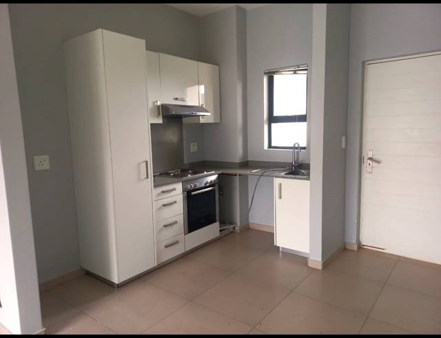 2 BEDROOM APARTMENT RENTED IN NORTH RIDING